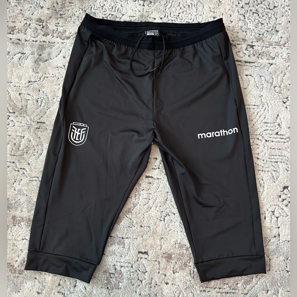 Marathon Authentic Ecuador National Team Soccer Black Capri Pants Men’s Sz: XL